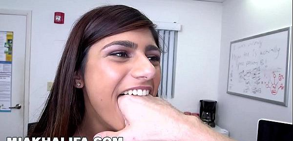  MIA KHALIFA - Mia Gets Big Facial After Getting Fingered And Sucking Dick